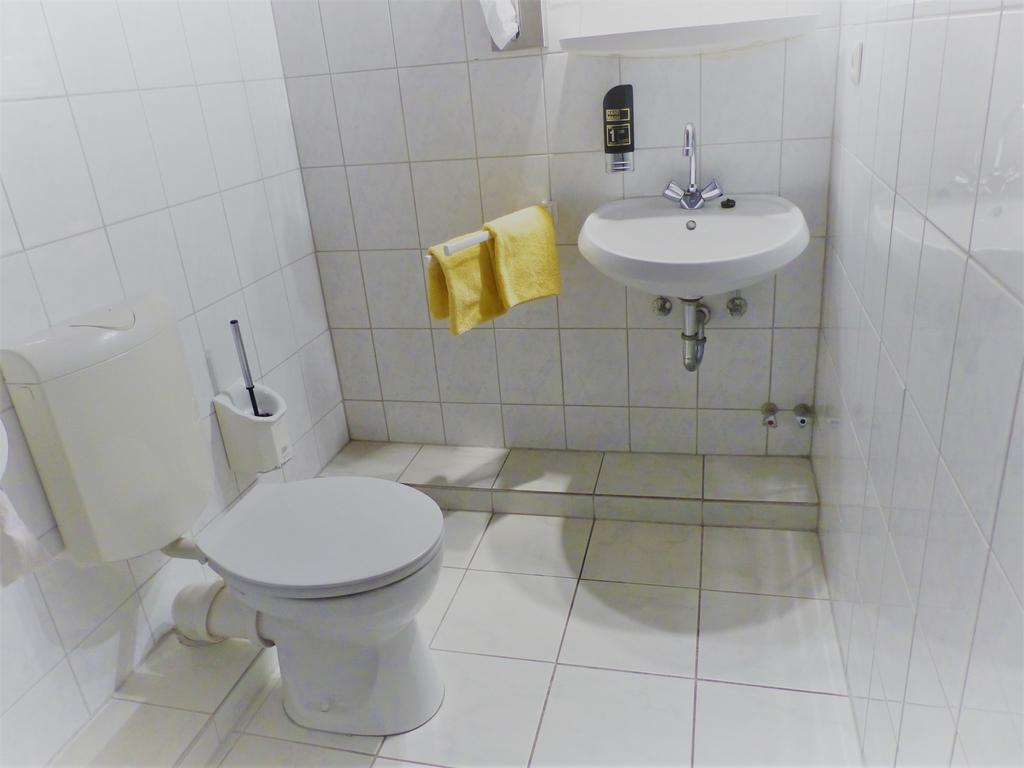 Dümptener Hof 2*